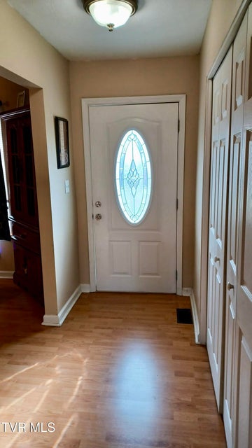 Photo #5: 212 Oak Place