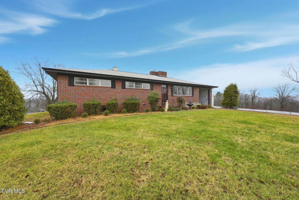 Photo #37: 748 Navaho Trail