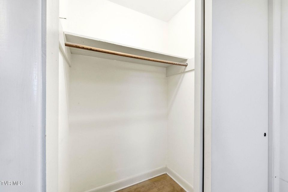 Photo #20: 748 Navaho Trail