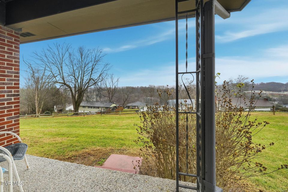 Photo #34: 748 Navaho Trail