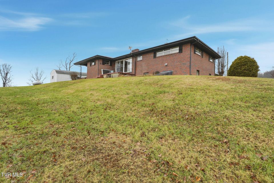 Photo #38: 748 Navaho Trail