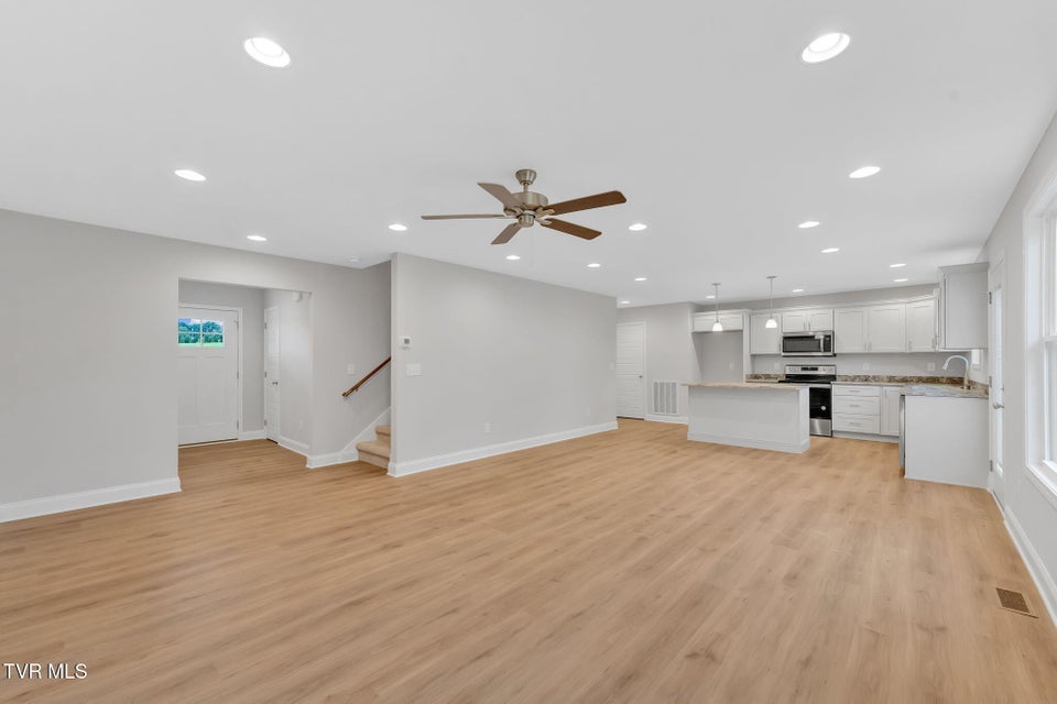 Photo #8: 622 Cherry Marie Drive