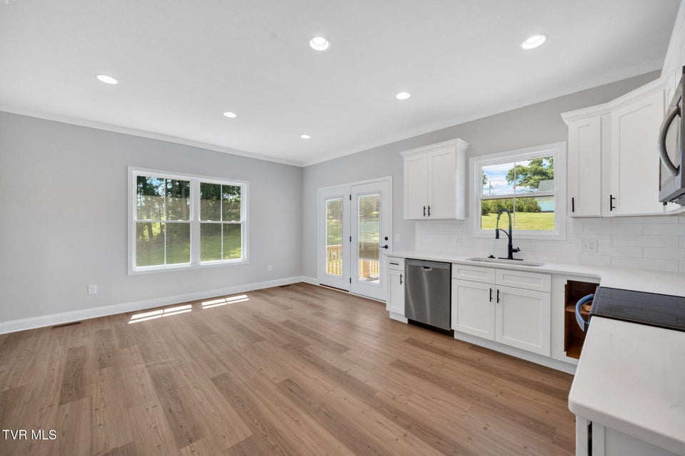 Photo #5: 618 Cherry Marie Drive