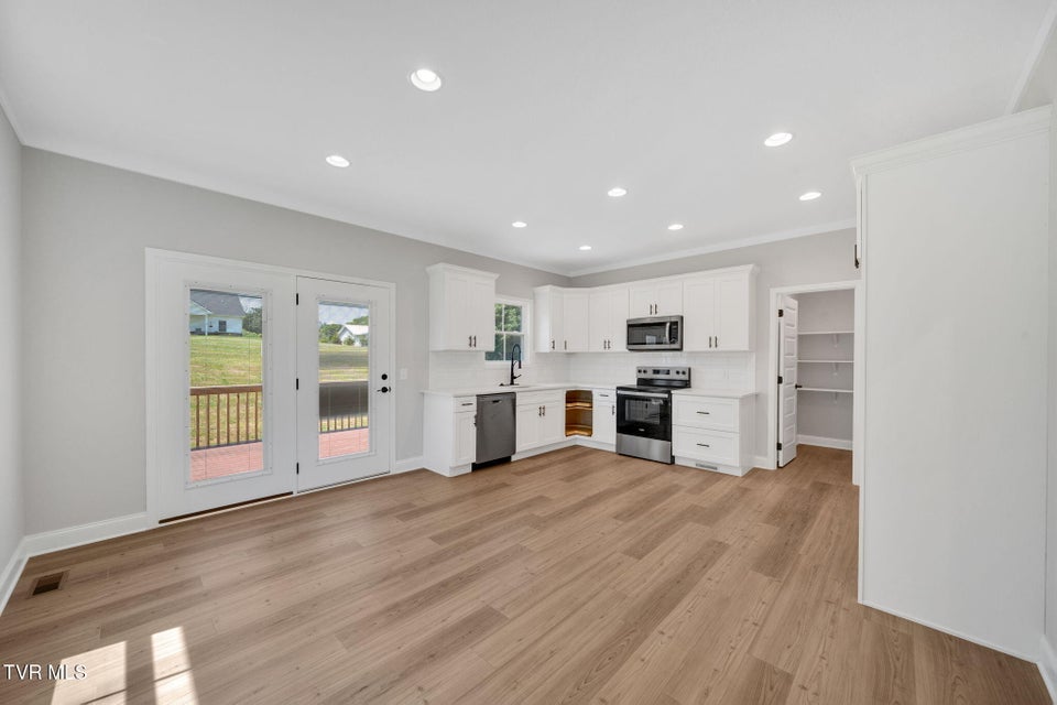 Photo #7: 618 Cherry Marie Drive