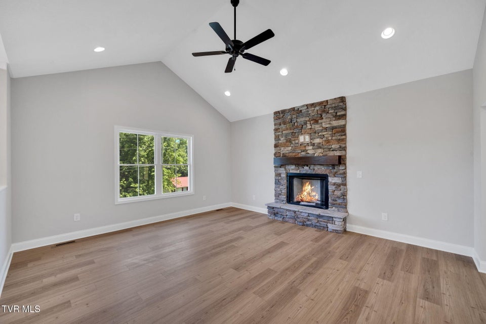 Photo #10: 618 Cherry Marie Drive