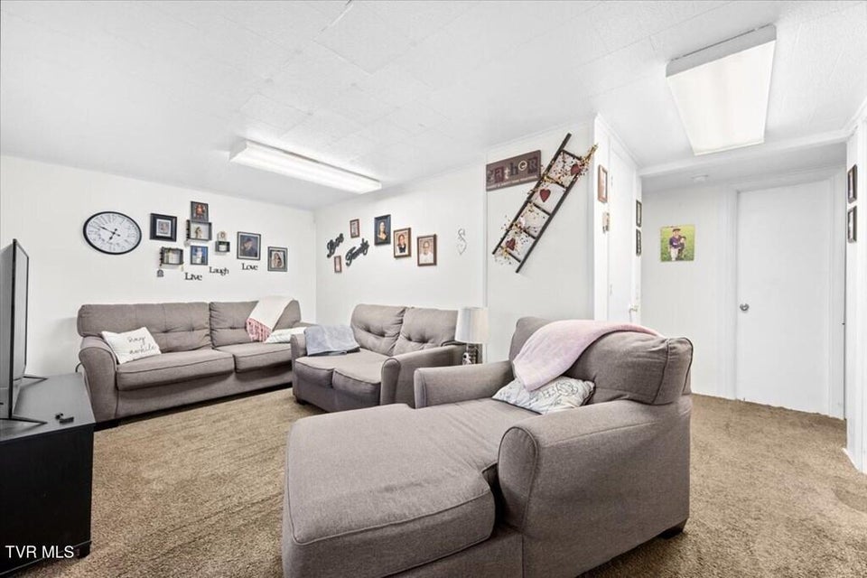 Photo #21: 33424 Bunker Hill Lane