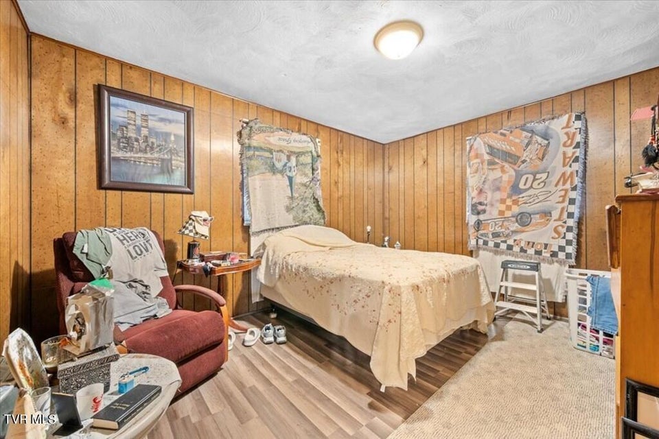 Photo #31: 33424 Bunker Hill Lane