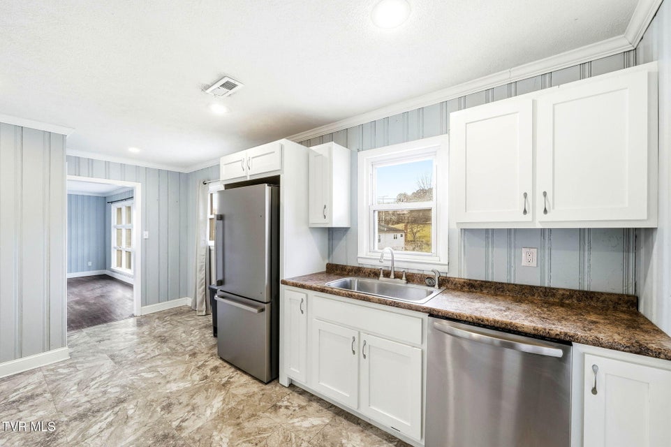 Photo #9: 200 Independence Avenue