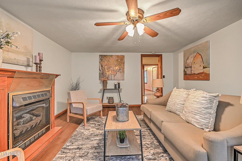 Photo #4: 146 Estep Hollow Road