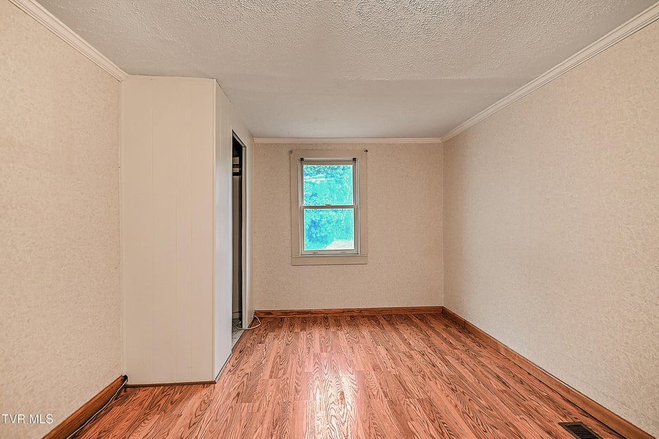 Photo #15: 146 Estep Hollow Road