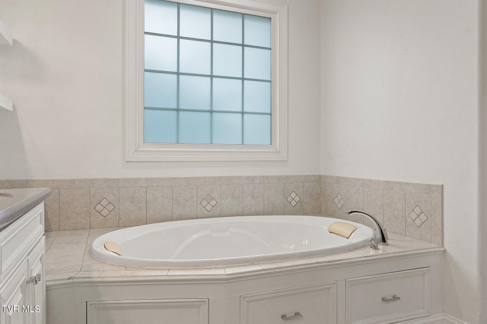 Photo #41: 773 Waterstone Circle