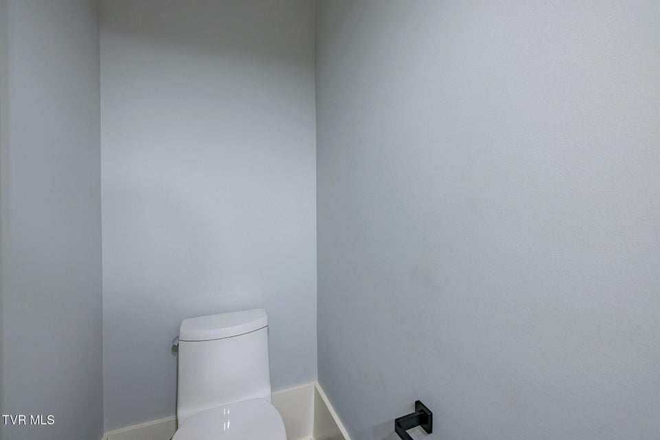 Photo #15: 1036 Cummings St 