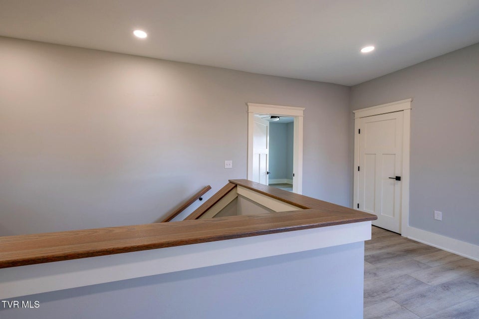 Photo #31: 1036 Cummings St 