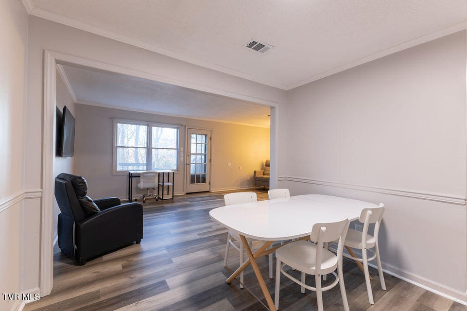 Photo #8: 2205 Greenbriar Circle