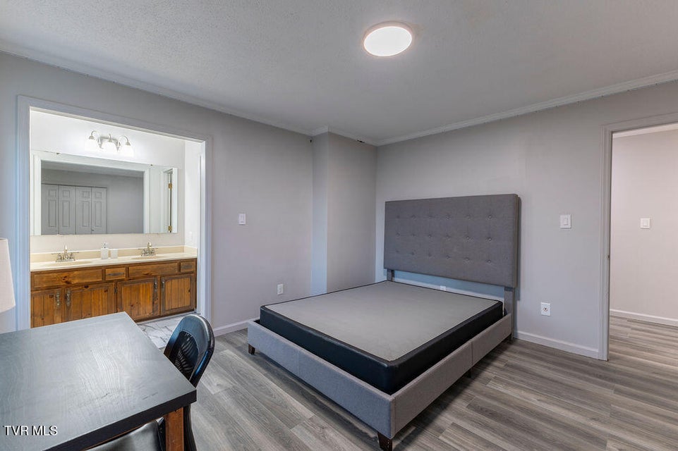 Photo #12: 2205 Greenbriar Circle