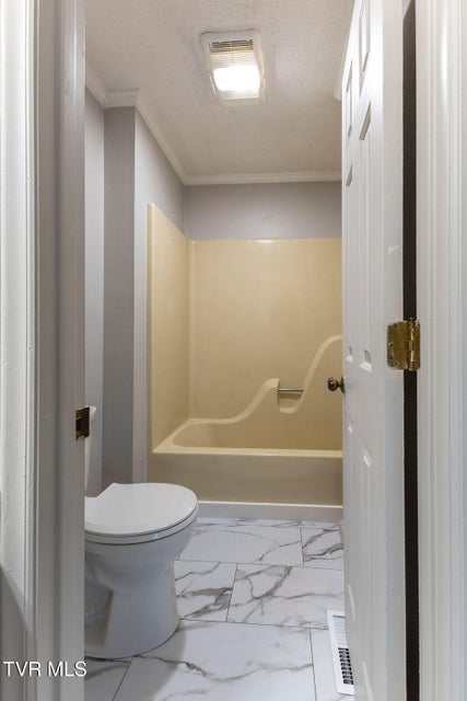 Photo #14: 2205 Greenbriar Circle