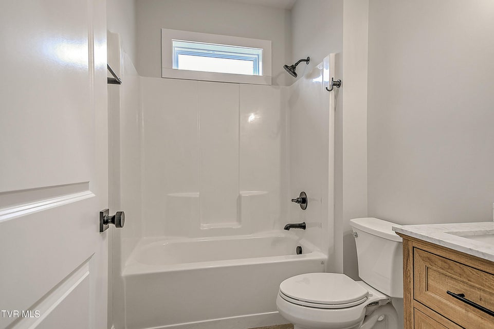 Photo #26: 3270 Old State Route 34 