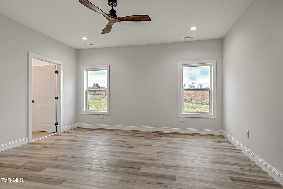 Photo #31: 3270 Old State Route 34 