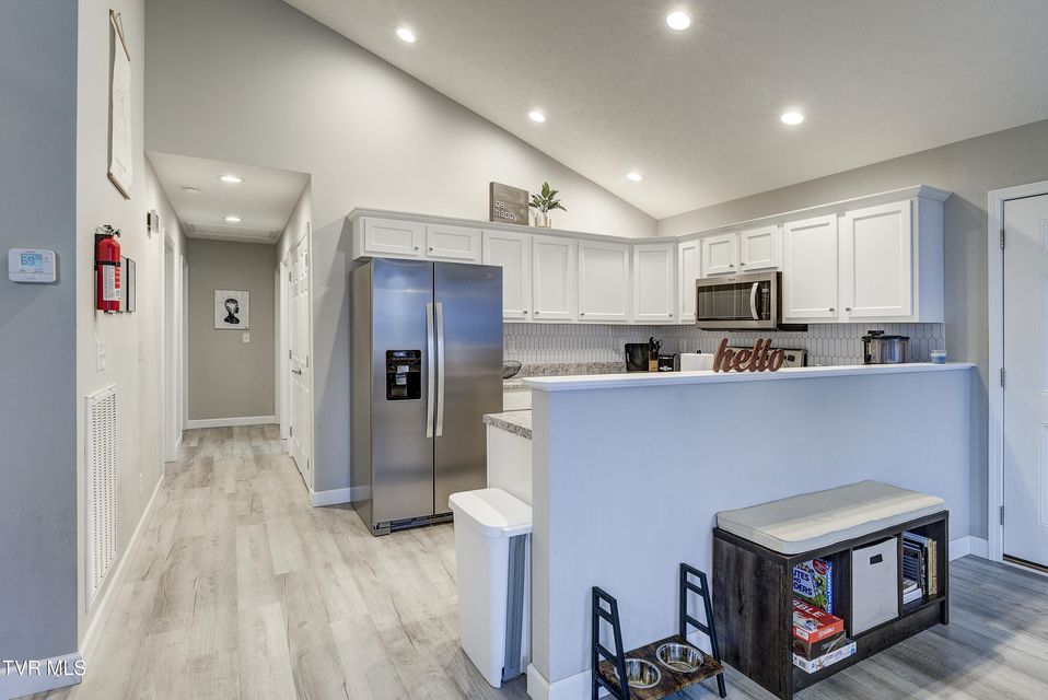 Photo #8: 700a Johnson Avenue