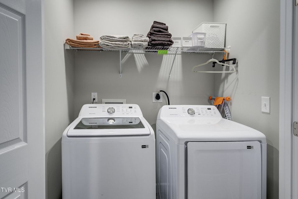 Photo #20: 700a Johnson Avenue