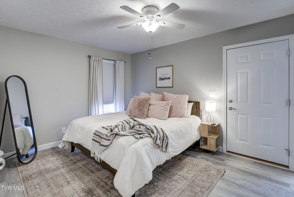 Photo #24: 700a Johnson Avenue