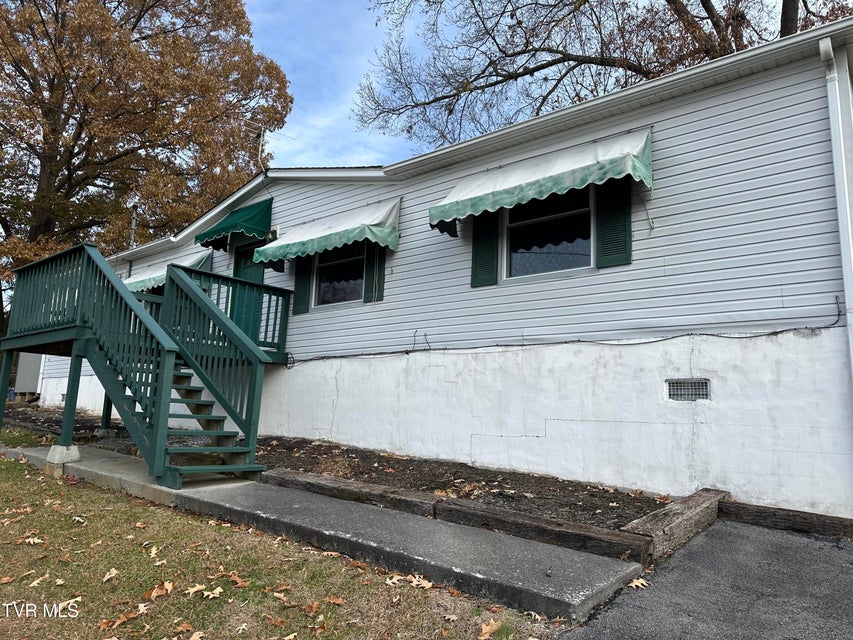 Photo #5: 1313 Siam Road