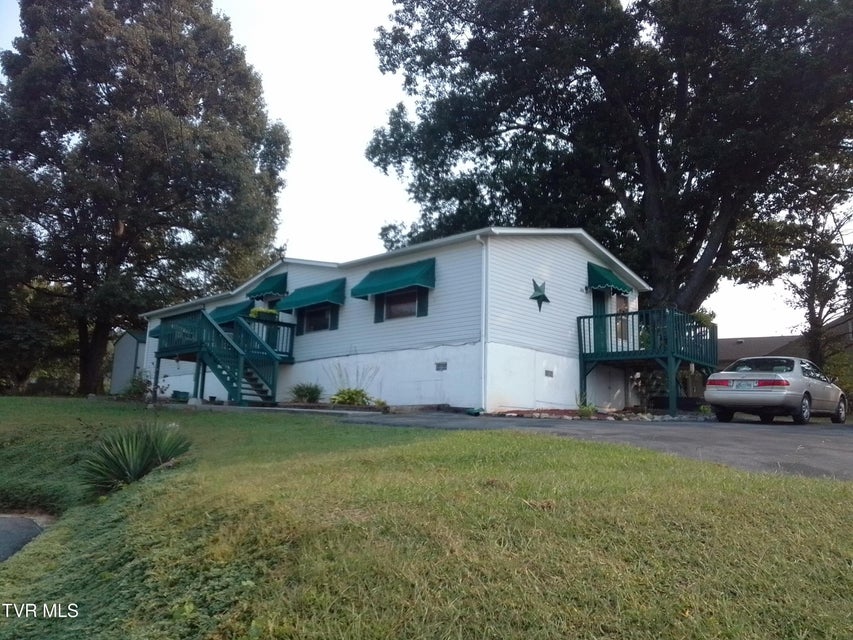 Photo #11: 1313 Siam Road