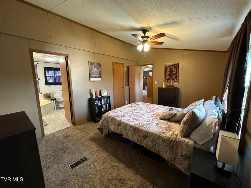 Photo #48: 1313 Siam Road