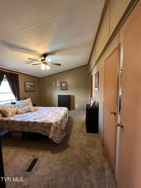 Photo #49: 1313 Siam Road