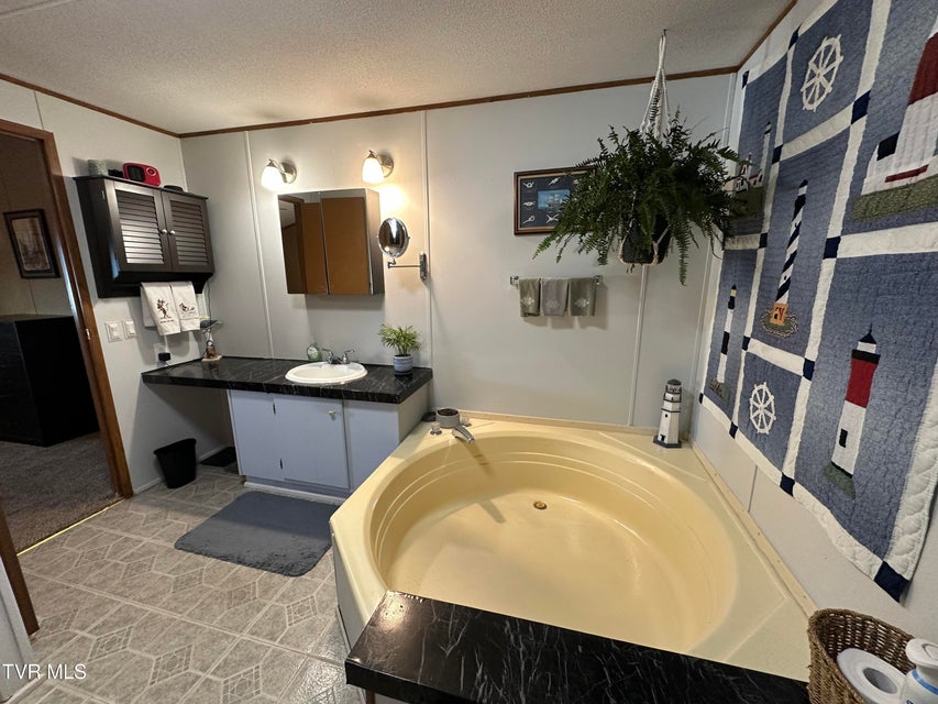 Photo #55: 1313 Siam Road