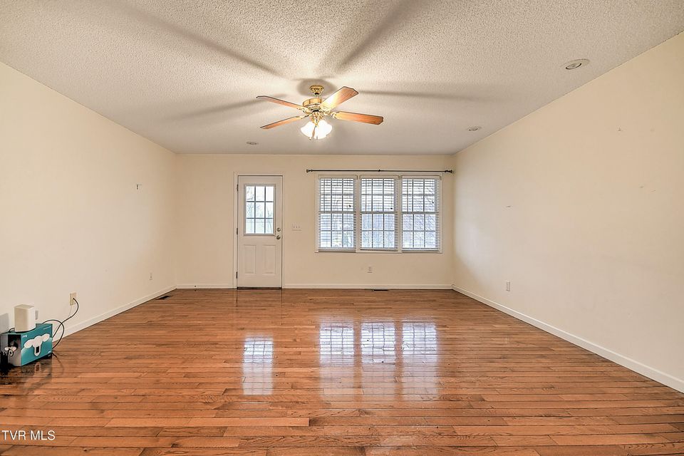 Photo #5: 3103 Vicksburg Road