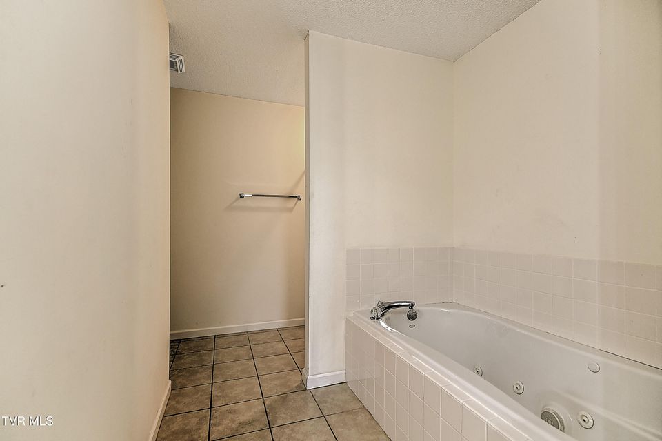 Photo #21: 3103 Vicksburg Road