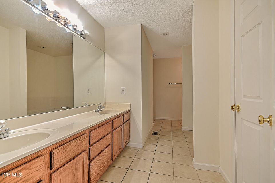 Photo #20: 3103 Vicksburg Road