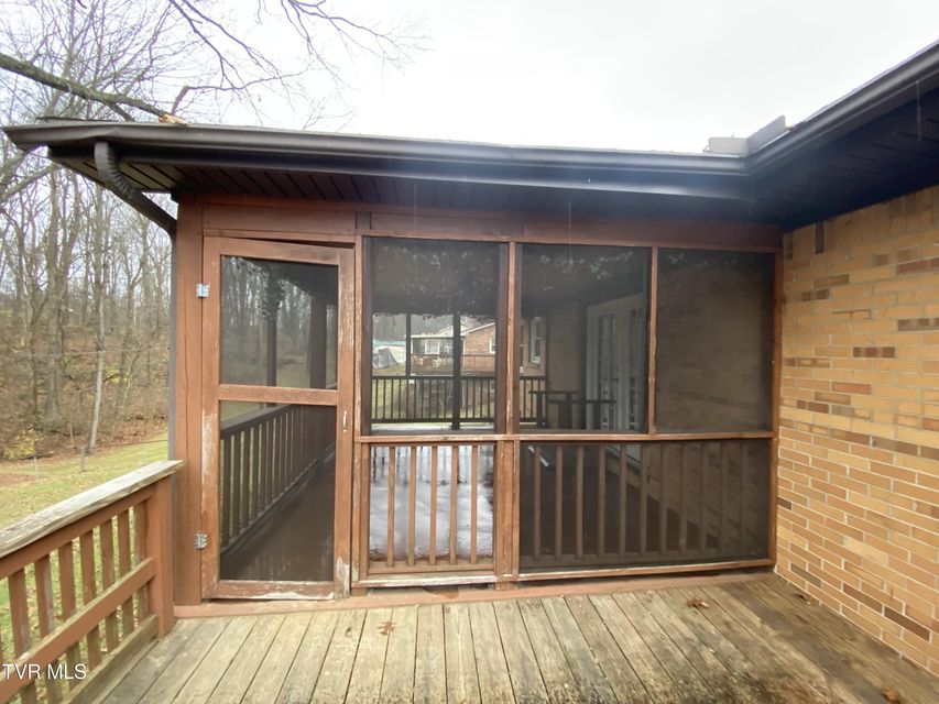 Photo #79: 4009 Black Oak Drive