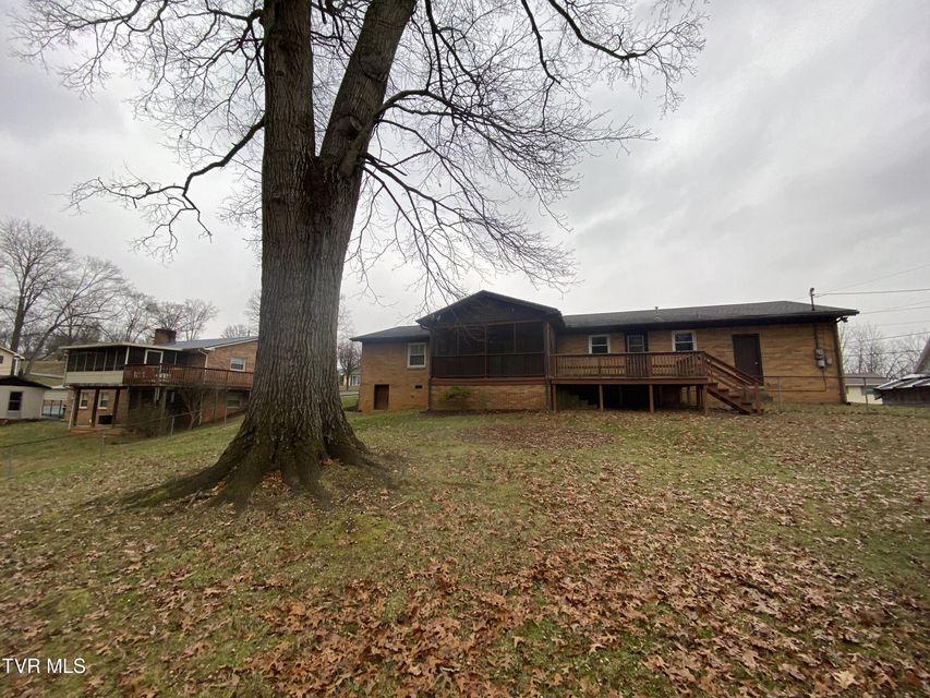 Photo #85: 4009 Black Oak Drive