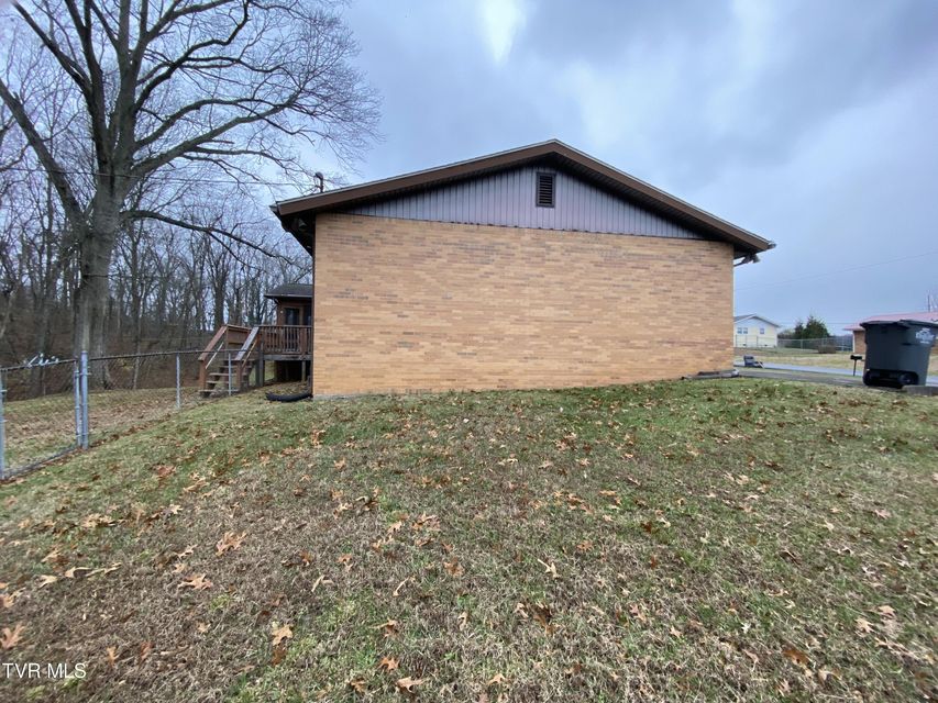 Photo #90: 4009 Black Oak Drive