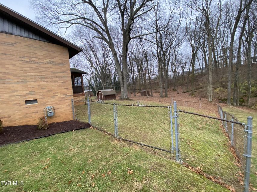 Photo #8: 4009 Black Oak Drive