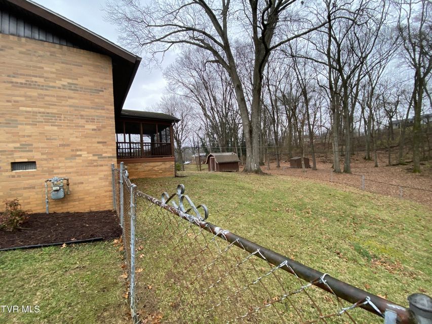 Photo #9: 4009 Black Oak Drive