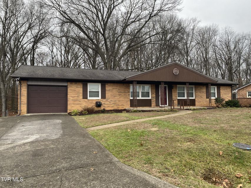 Photo #2: 4009 Black Oak Drive