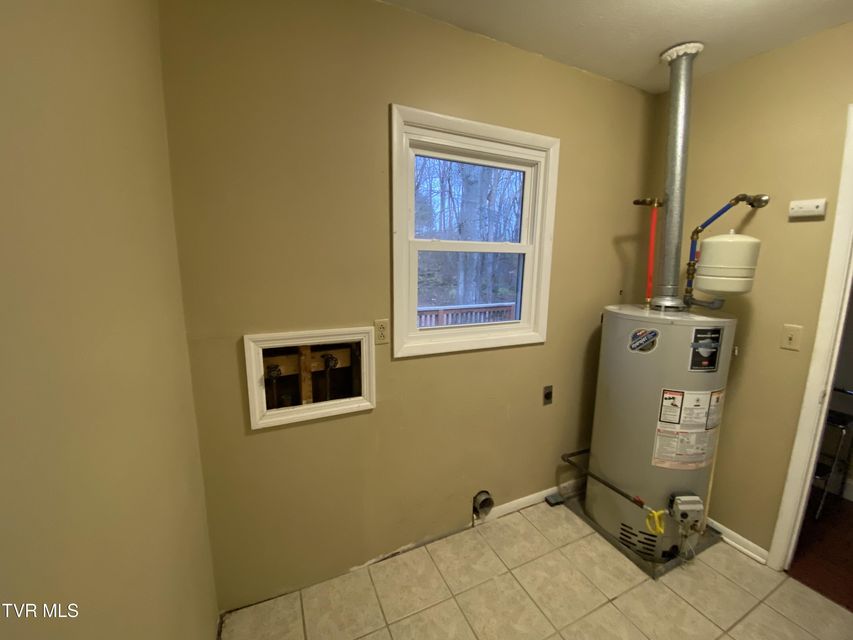 Photo #35: 4009 Black Oak Drive