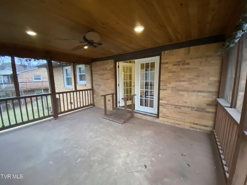 Photo #73: 4009 Black Oak Drive