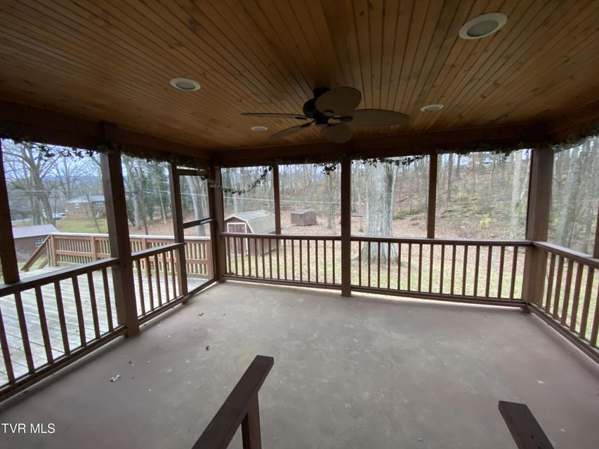 Photo #71: 4009 Black Oak Drive