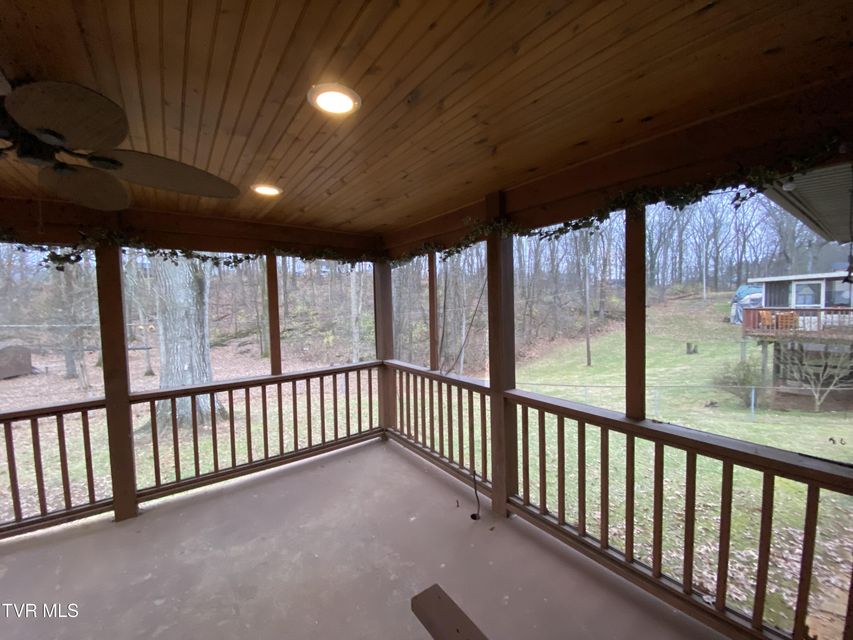 Photo #72: 4009 Black Oak Drive