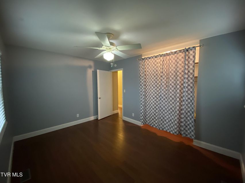 Photo #67: 4009 Black Oak Drive