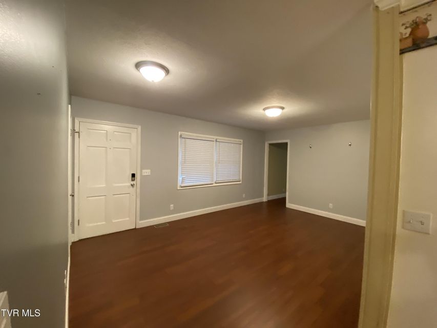 Photo #11: 4009 Black Oak Drive