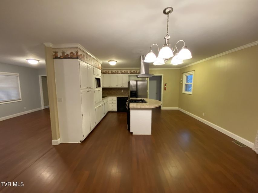 Photo #23: 4009 Black Oak Drive