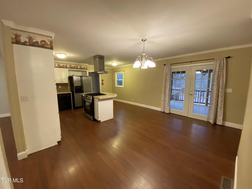 Photo #19: 4009 Black Oak Drive