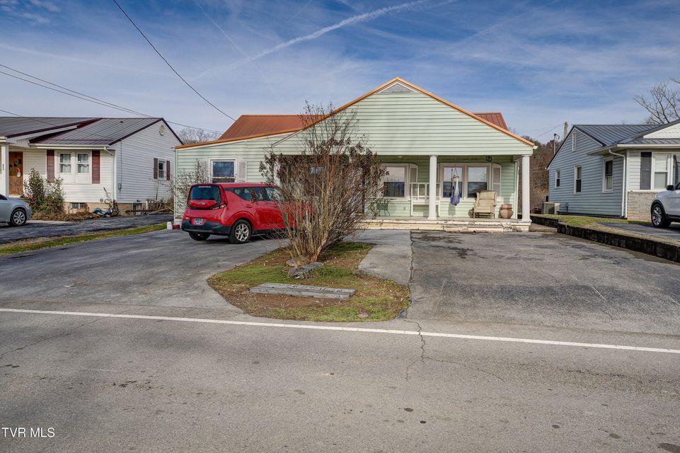 Photo #3: 435 Roan Street