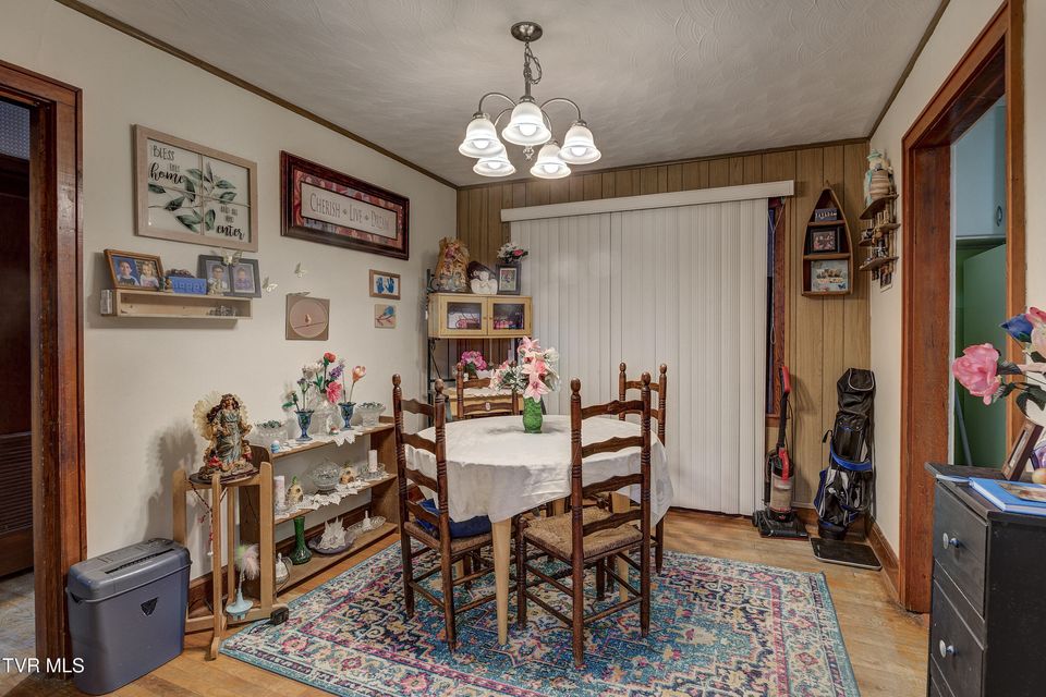 Photo #9: 435 Roan Street