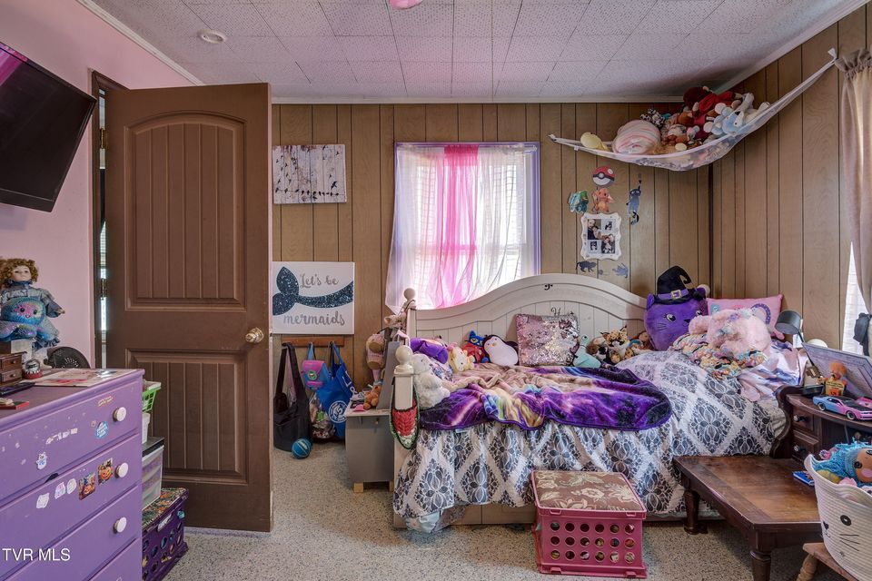 Photo #20: 435 Roan Street